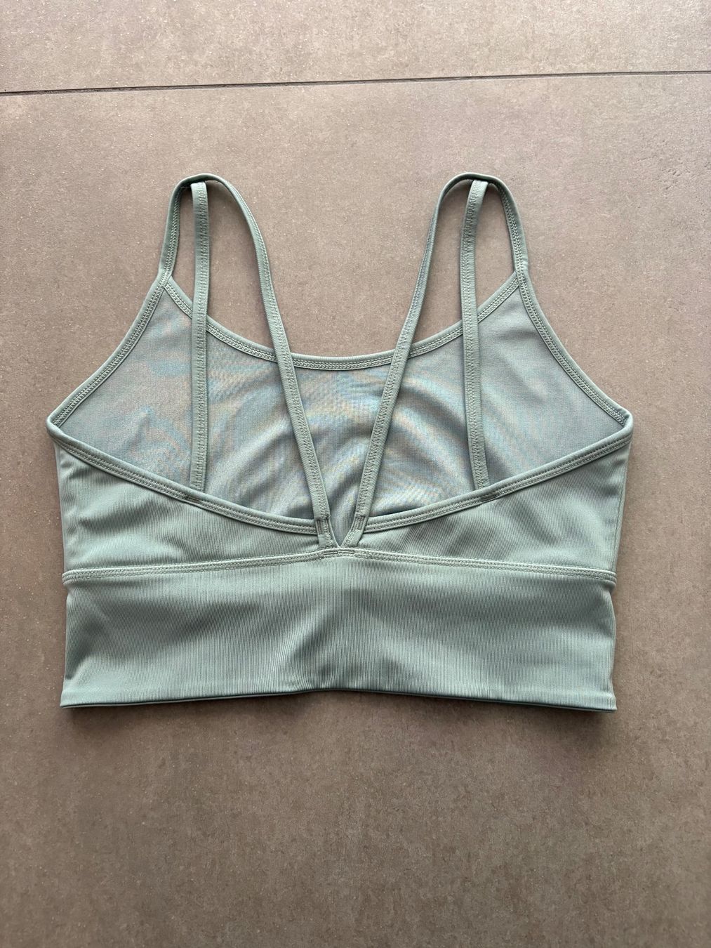 Puma Tops: Puma Sport-BHs Gr. M – Gebraucht aus Basel von El_Haraldo 2