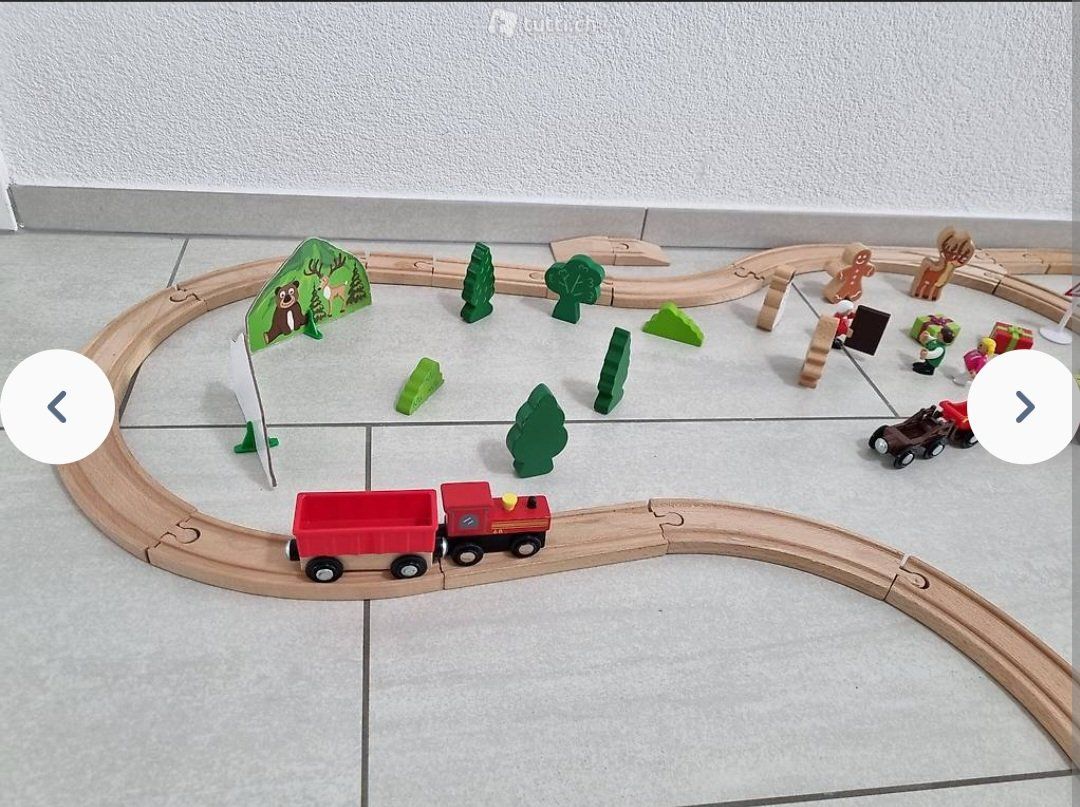 Giocattoli: Sehr grosse Holz Eisenbahn – Usato da Niederwil SG venduto da Excentia 2