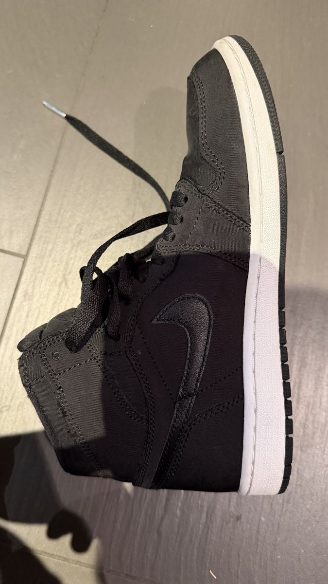 Jordan Scarpe da uomo: Jordan 1 Retro Hi OG BCFC – Nuovo (secondo la descrizione) da Zollikerberg venduto da Tscheitii 1