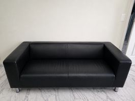 IKEA KLIPPAN 2er-Sofa schwarz, Lederoptik