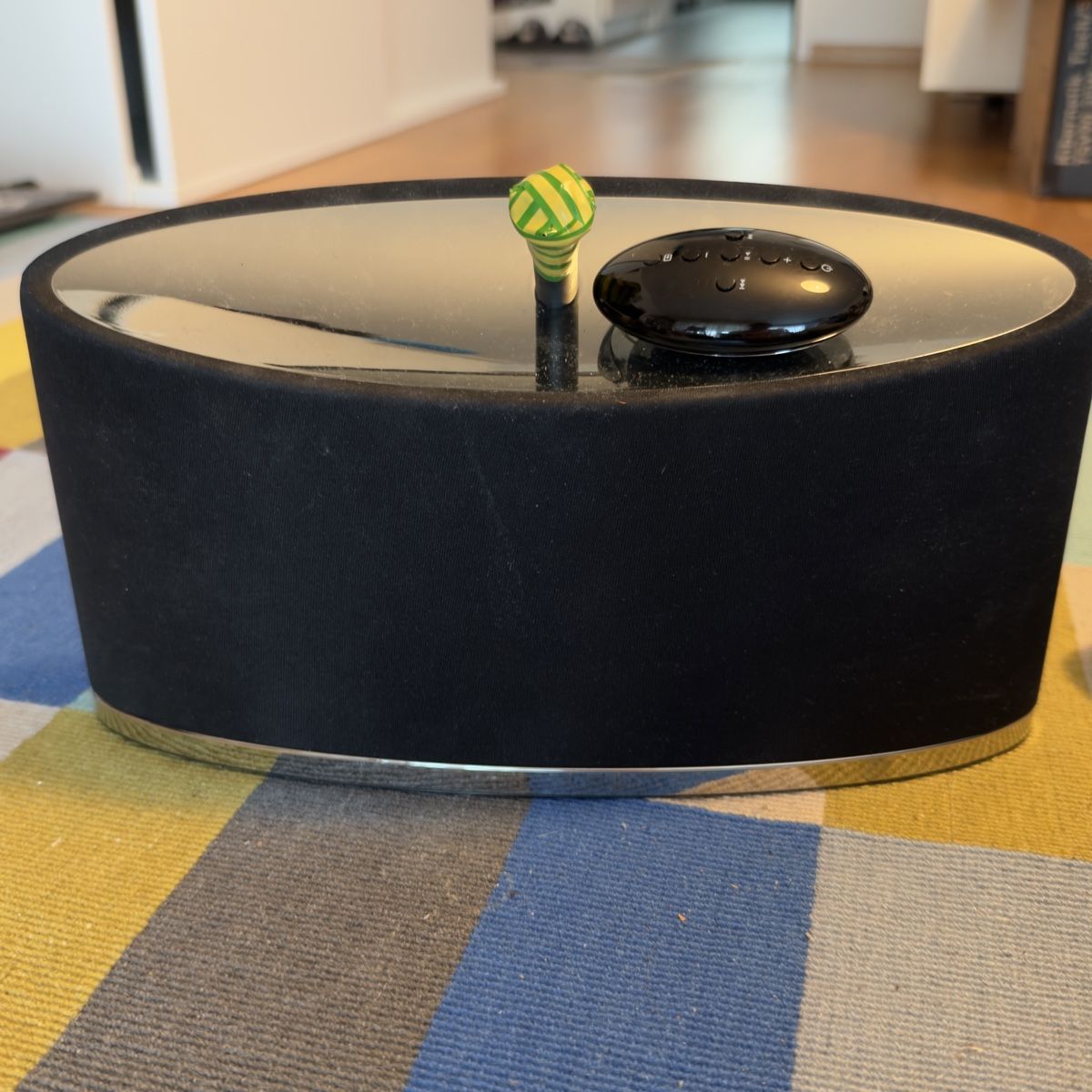 Bowers & Wilkins Casse acustiche: Zeppelin Mini mit Bluetooth Adapter, ohne Lightingsdocking – Usato da Zürich venduto da Laszlo75-ZH