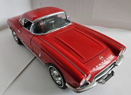 AUTOART 1/18 Chevrolet Corvette C1 1962 in Roman Red