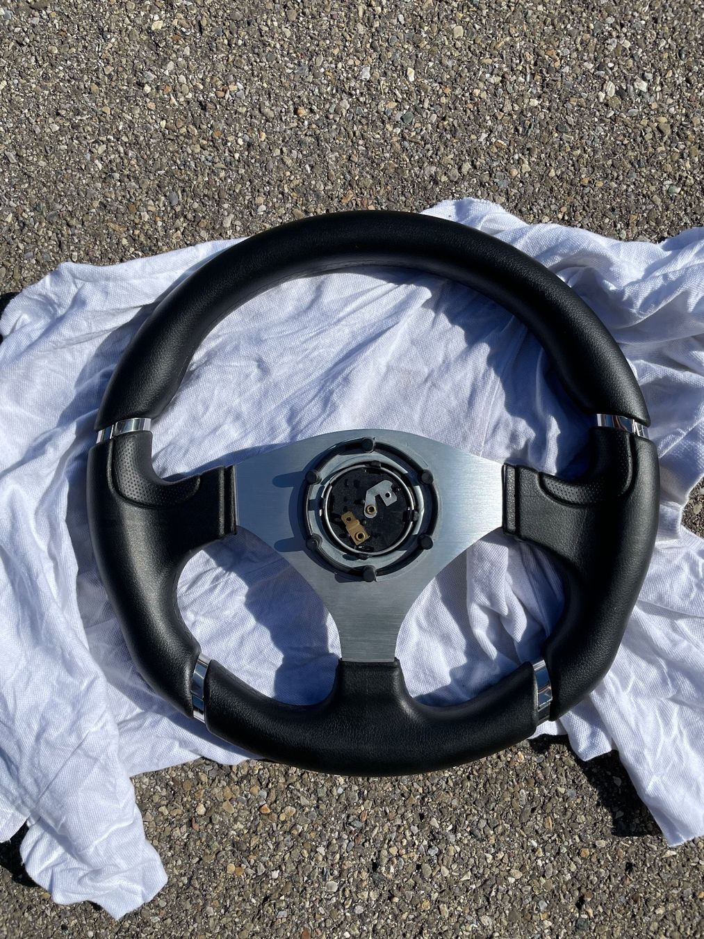 VW Tutti pezzi di ricambio auto: VW Sport Lenkrad 32 cm G60 – Usato da Nürensdorf venduto da GR5050 1