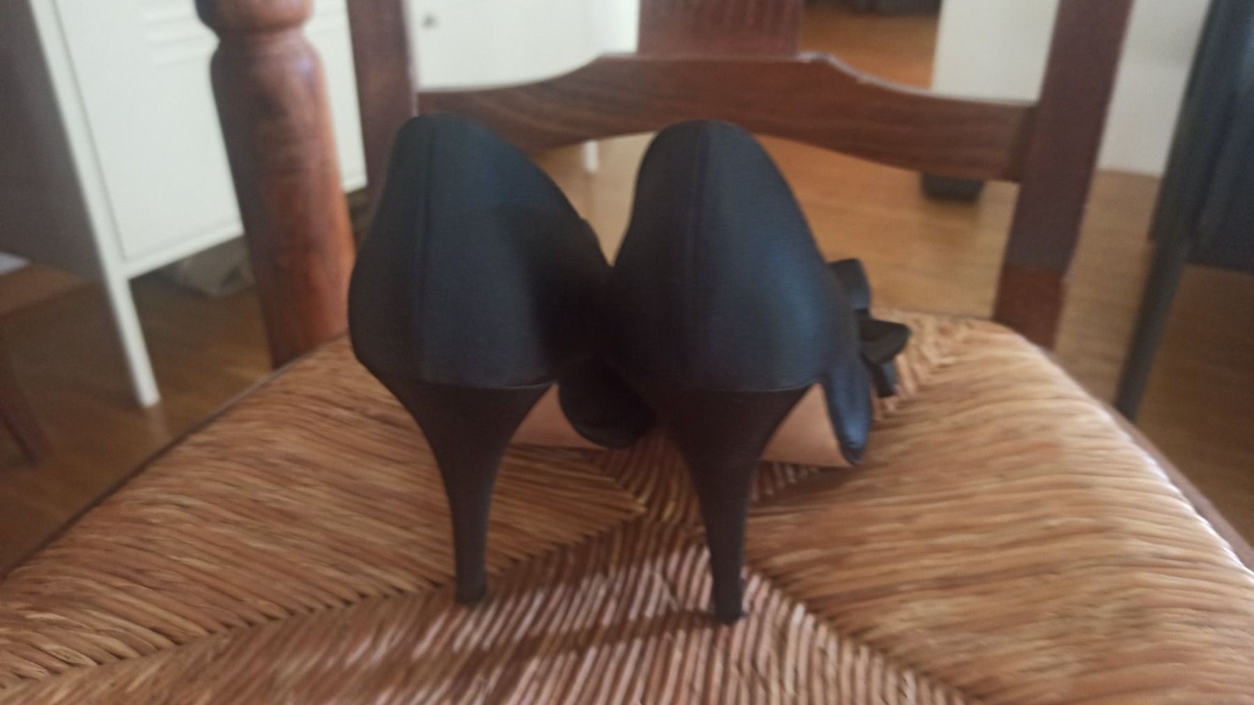 Scarpe da donna: Damen Pumps LK Bennett – Usato da Zürich venduto da mikosi 2