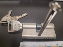Cylindre 60mm avec 3 clefs
