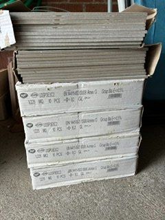 Rivestimenti per pavimenti: Bodenplatten, glasiertes Steinzeug 7.35m2 – Nuovo e nell'imballaggio originale da Seon venduto da mdo_c9f2 3