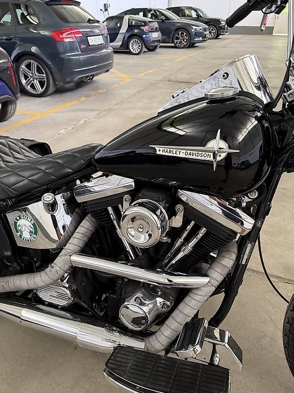 Harley-Davidson Chopper: Harley-Davidson Heritage Softail (Evo) Custom Bobber – Usato da Rämismühle venduto da BikertinuZH 4