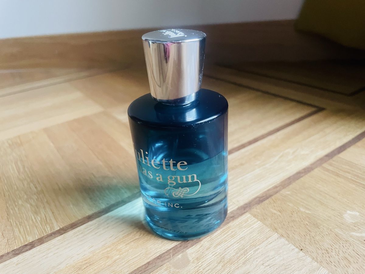 Profumi & Eau de Toilette: Pear Inc. - Juliette has a G.  – Usato da Arch venduto da momo0809