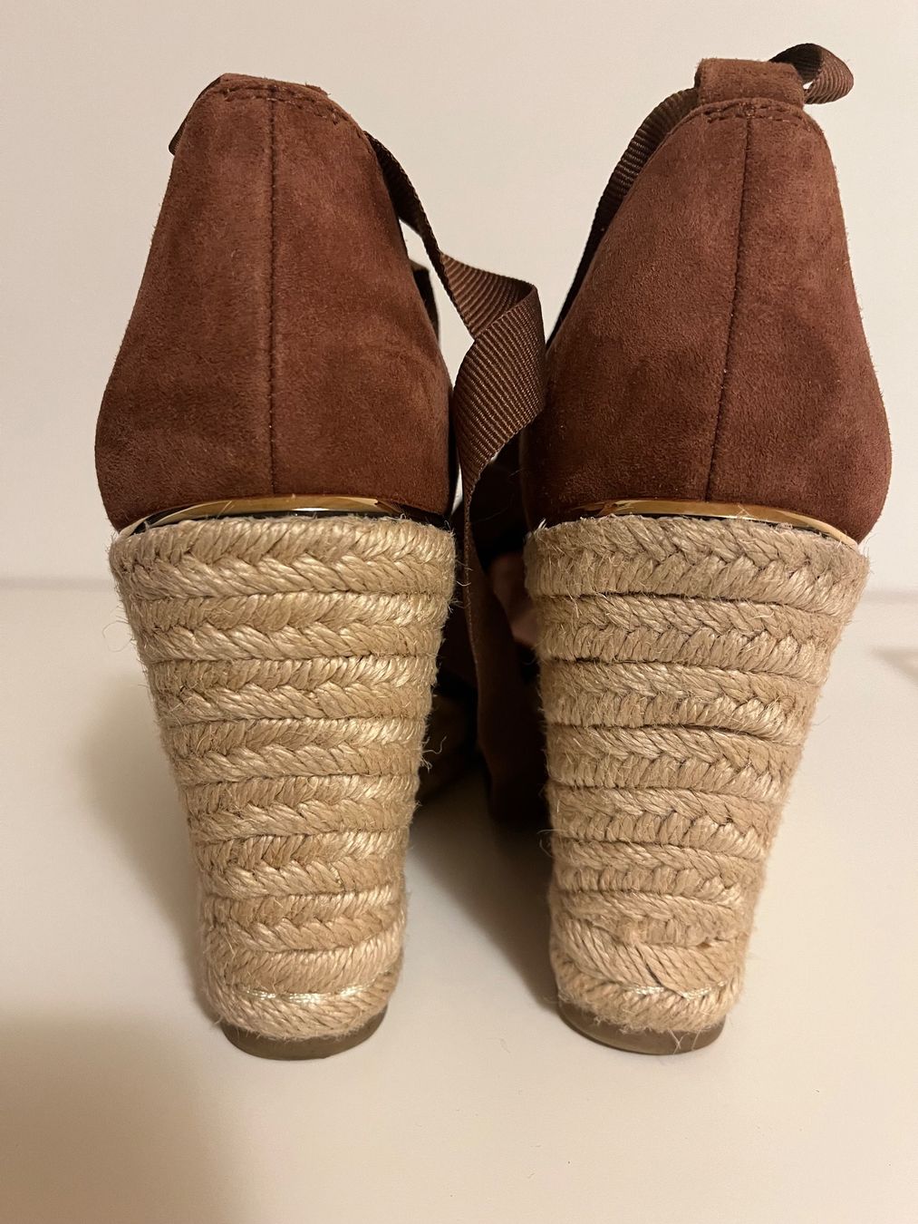 Tamaris Damenschuhe: Tamaris Sandalen - Pumps - Schuhe – Gebraucht aus Brüttisellen von ako_7mlf 2