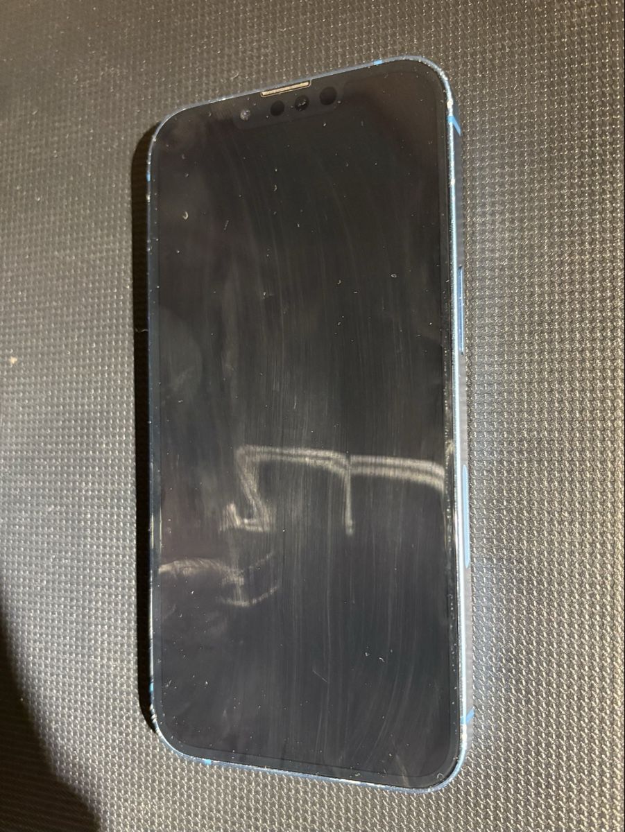 Apple Telefoni cellulari / Smartphones: iPhone 13 – Usato da Flüelen venduto da jen_2gyz 2