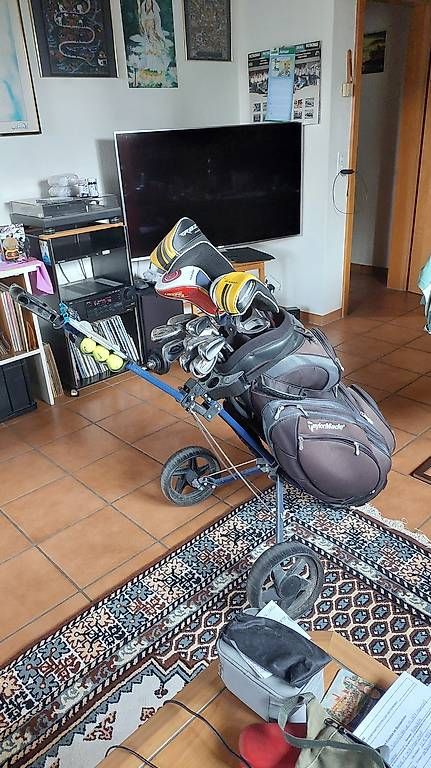 Mazze & Set: Golf Trolley TaylorMade mit 15 Golfschläger – Usato da Utzenstorf venduto da Waldi66 4