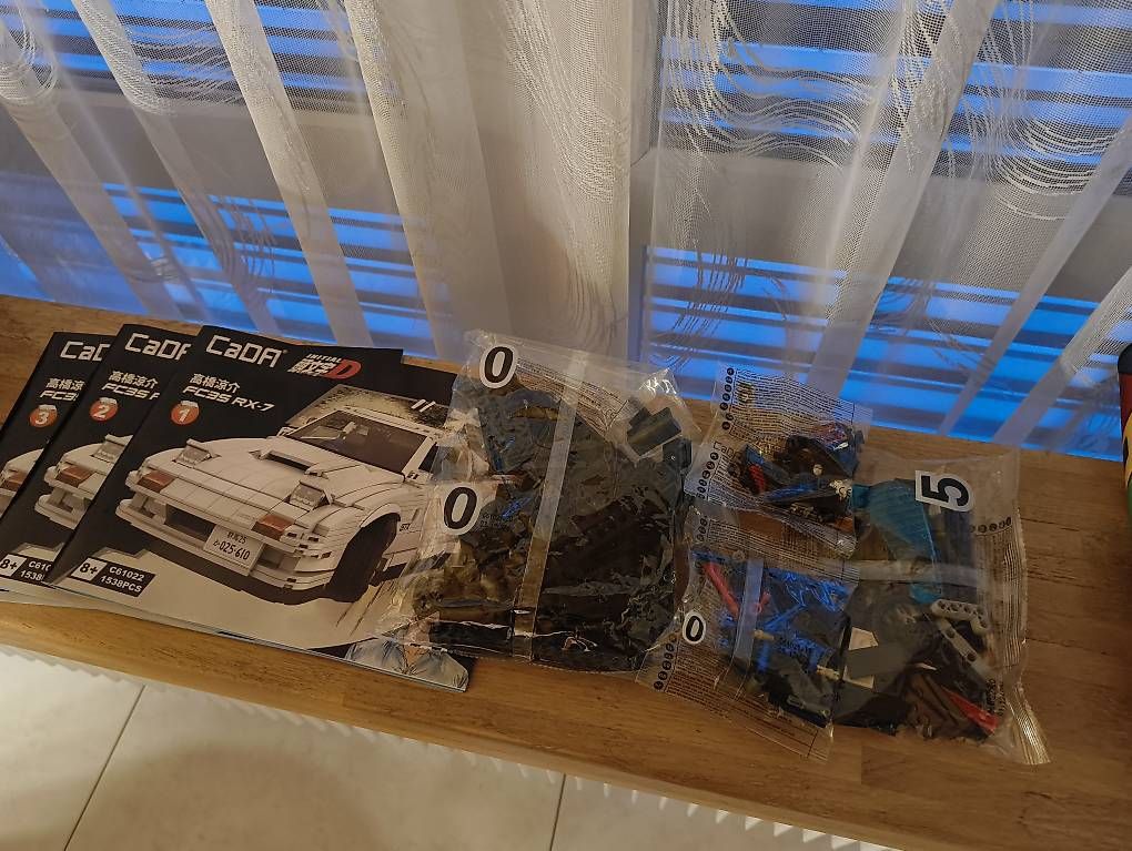 Kit di costruzioni: Cada Mazda RX-7 FC3S von Initial D  – Usato da Günsberg venduto da Mikuro