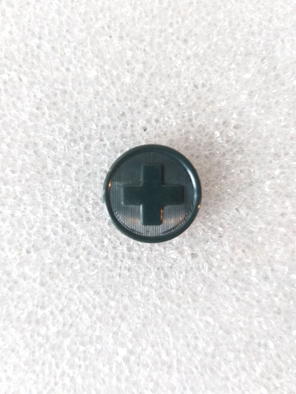 Uniformen & Effekten: Uniformknopf Ord. 1949 16 mm Variante 3 – Gebraucht aus Bauma von SwissMilitaria