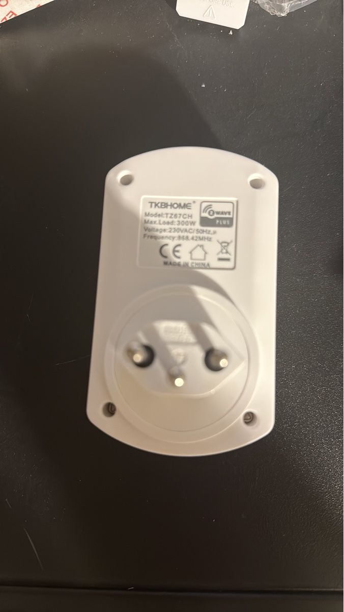 Spine: TKBHOME TZ267CH Smart Plug 300W white – Usato da Celigny venduto da AziwA