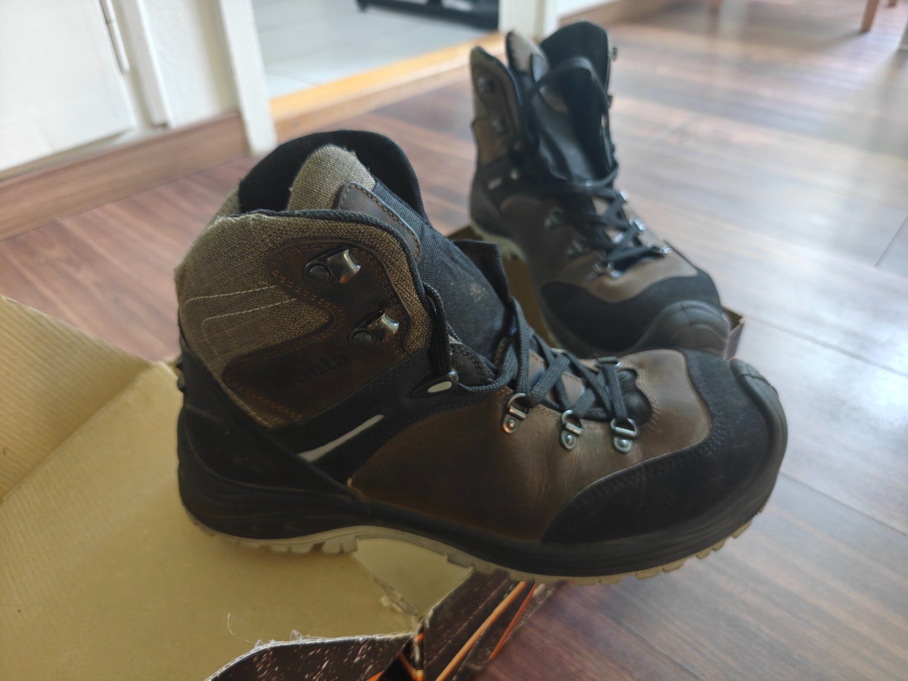 Scarpe da uomo: Beta Sicherheitsschuhe - Arbeitsstiefel - Grösse 43 – Nuovo (secondo la descrizione) da Zürich venduto da Mark_Hi-Tech 1