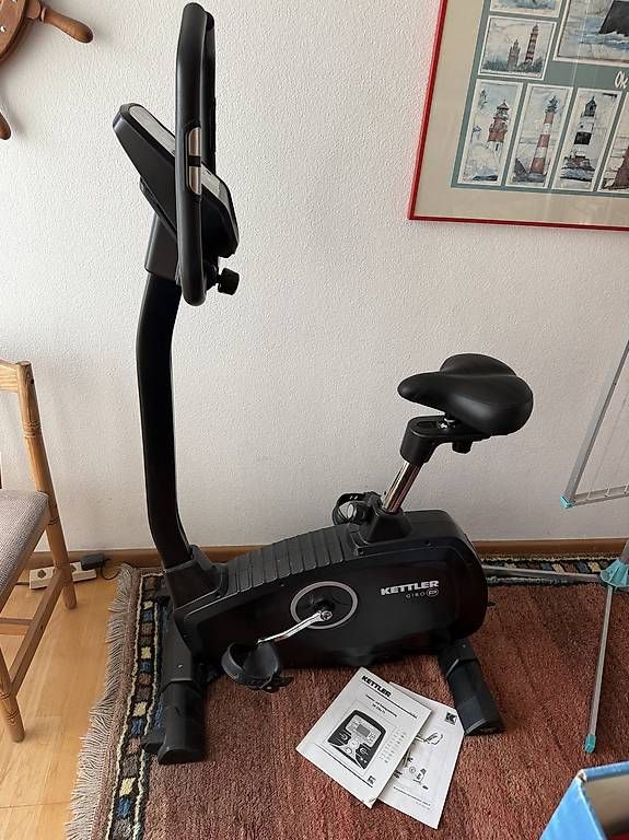 Vélos d'appartement: Fahrradergometer Kettler – D'occasion à Zürich par Nizina