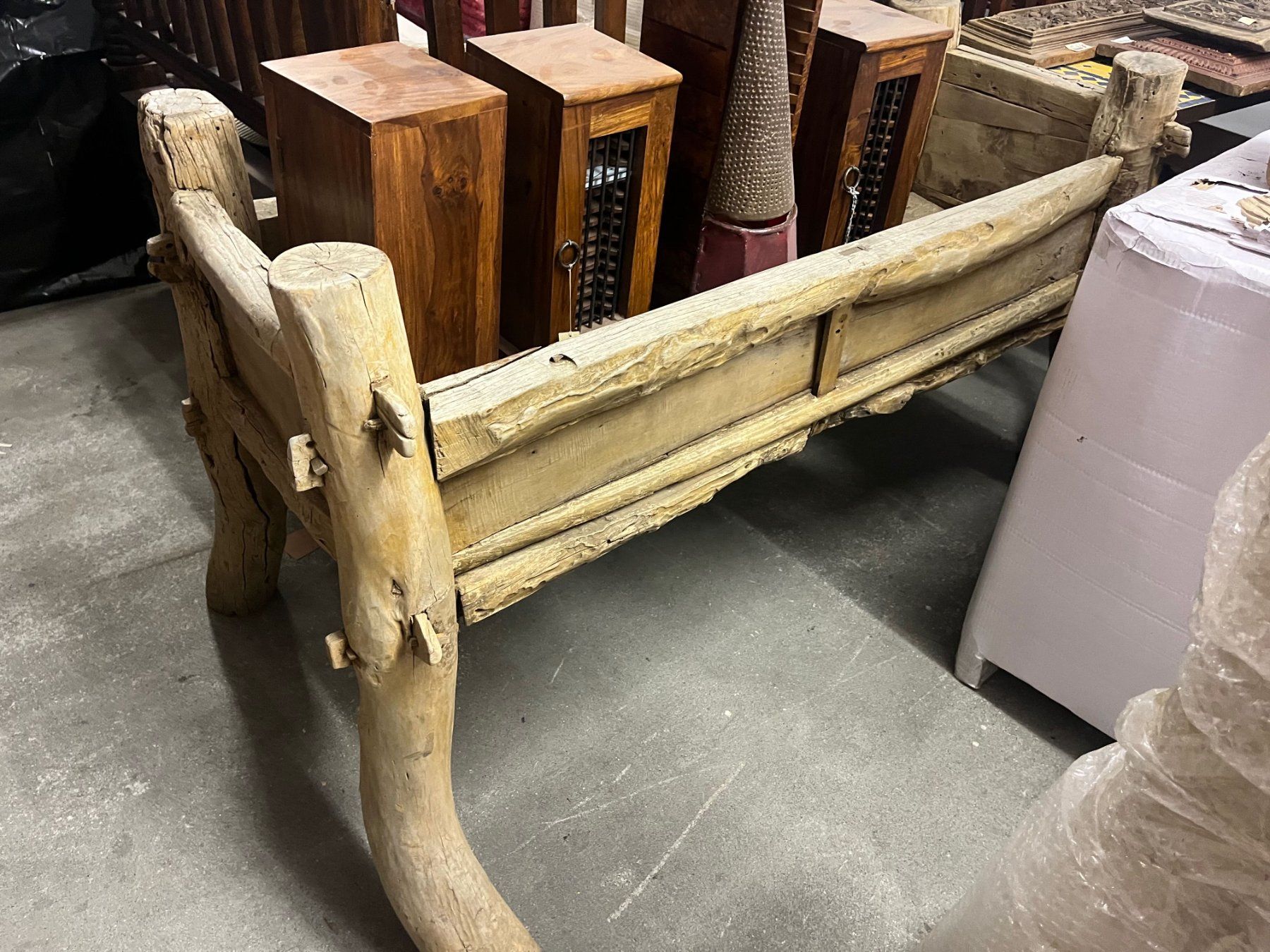 Articoli in legno: Rustikaler Holztrog aus massivem Altholz | LIQUIDATIONSVERKA – Nuovo (secondo la descrizione) da Cham venduto da mjg1901