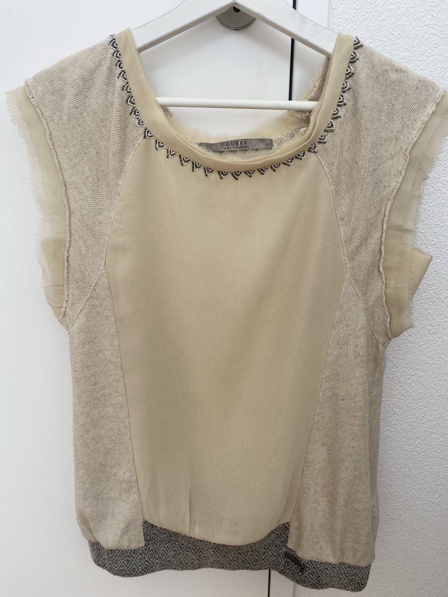 Guess Tops: Guess Top – Gebraucht aus Menznau von Merrick01
