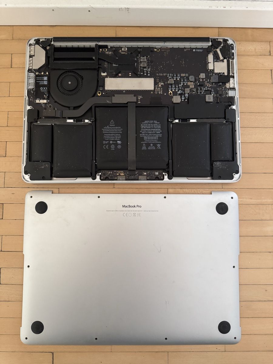 Apple Notebooks: MacBook Pro (Retina, 13 – Defekt aus Adliswil von Busys 2