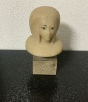 Königin Kija", Kunstguss Replikat "Kanopendeckel