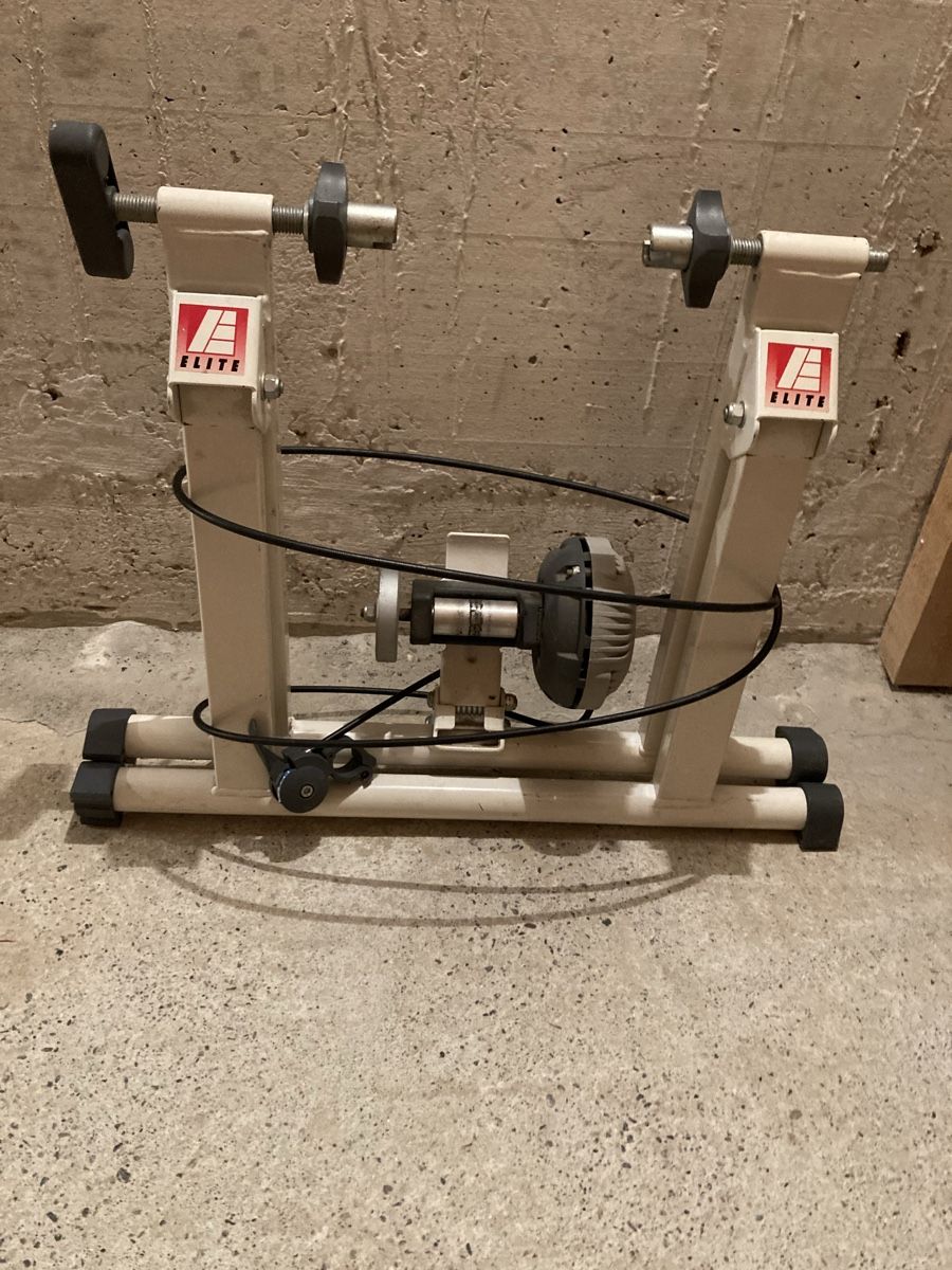 Hometrainer: Fahrradtrainer Elite Travel – Usato da Niederscherli venduto da ypsilon315