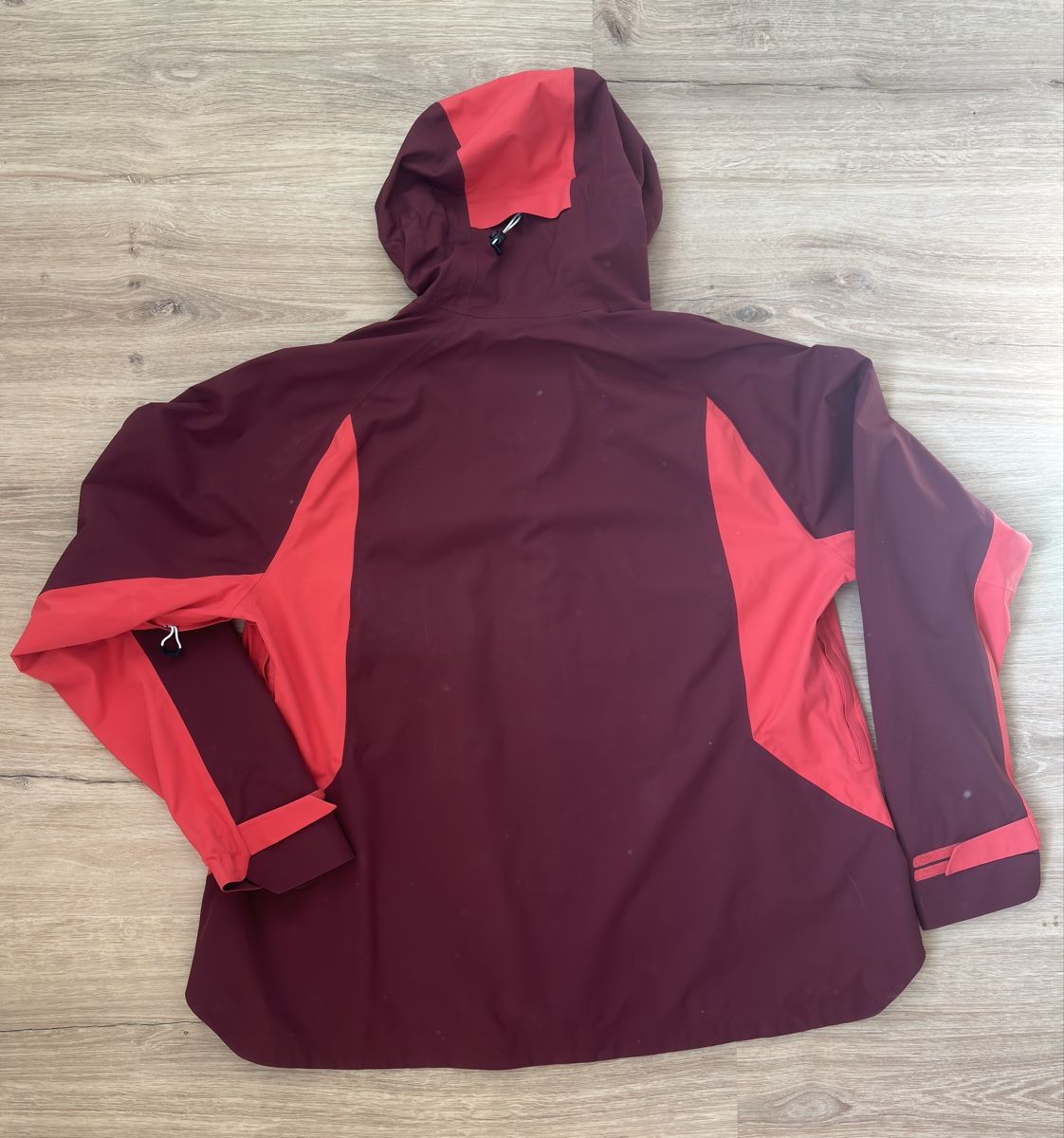 Decathlon Giacche: Veste de randonnée imperméable Quechua – Usato da Matten b. Interl venduto da AudreyWurges 2