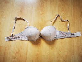Schöner Push-up BH mit Spitze, Grösse 75C, Beige Top! (52)