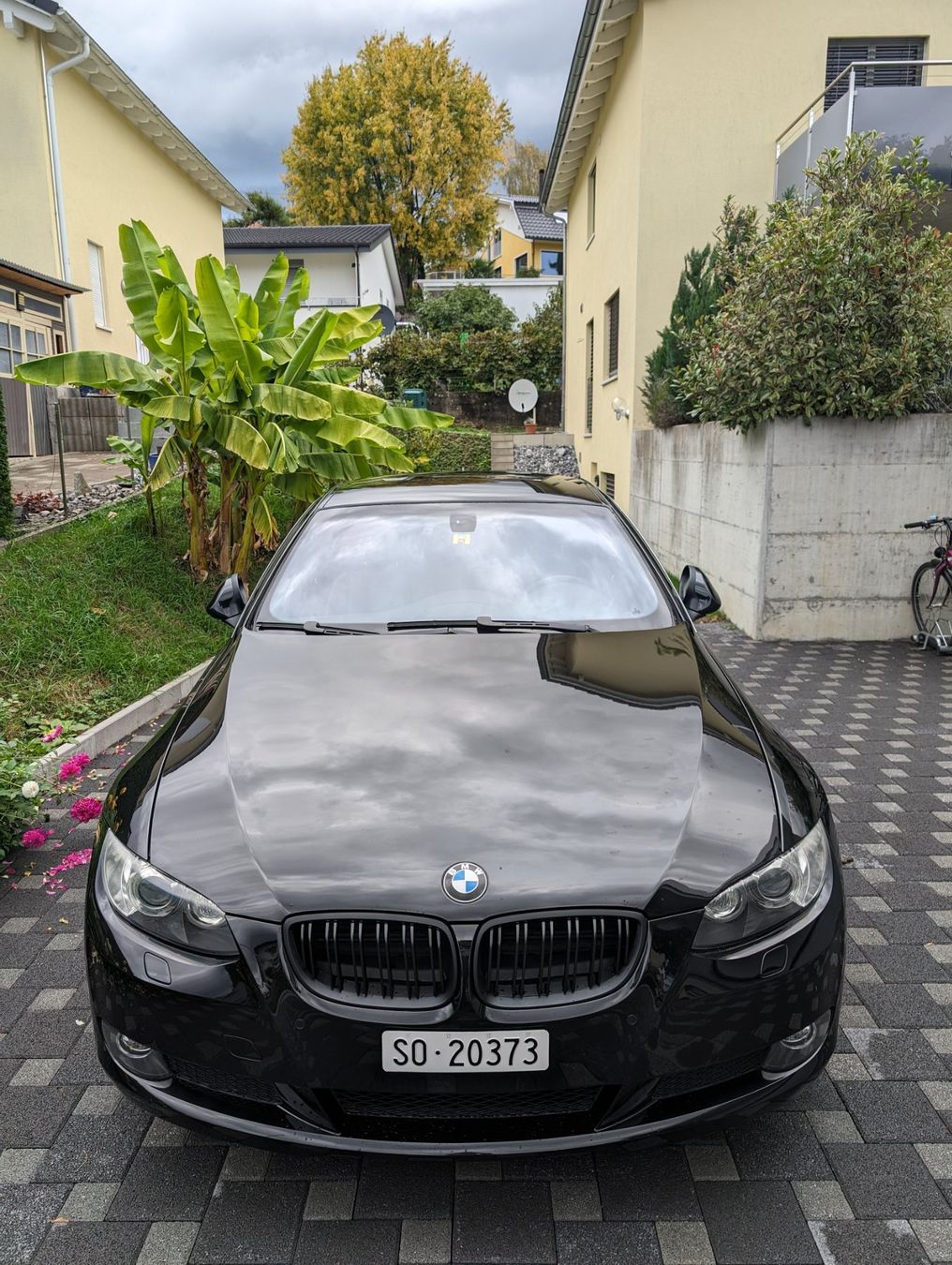 BMW Autos: BMW 325i Coupé 3.0 E92 – Gebraucht aus Schönenwerd von  2