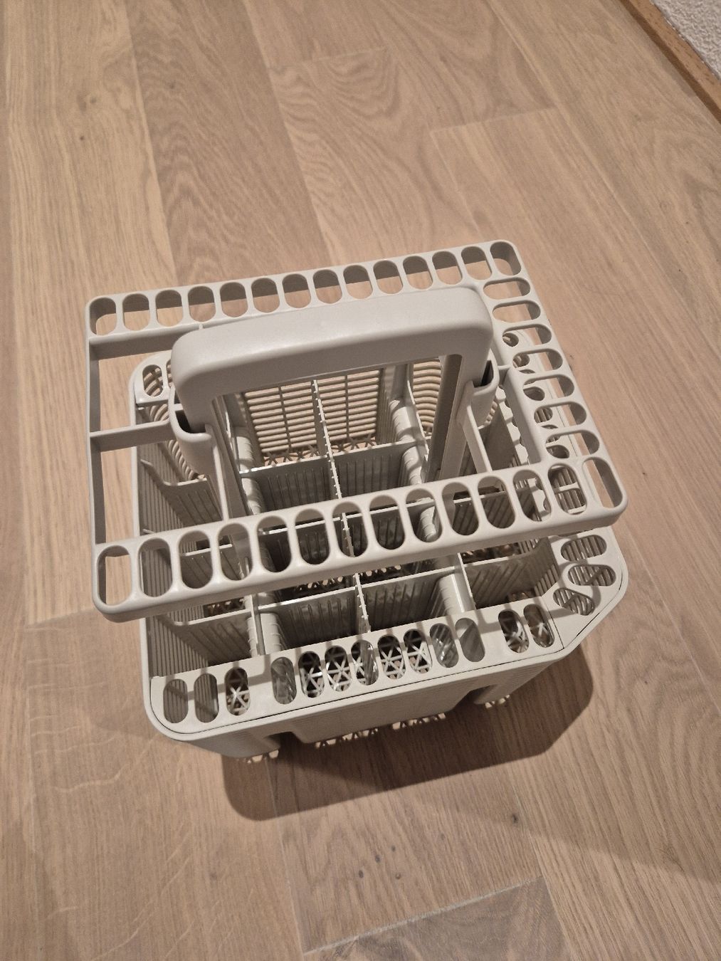 Miele Elettrodomestici da cucina: Besteckkorb Geschirrspüler – Nuovo e nell'imballaggio originale da Winterthur venduto da Arcticwolf55