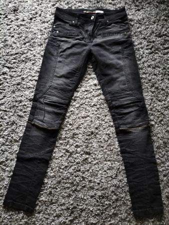trendige Hose von Please