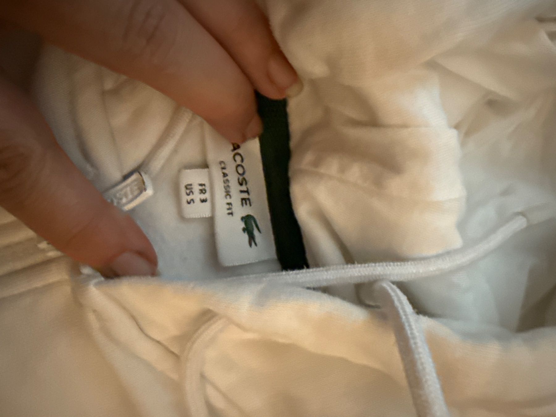 Lacoste Giacche: Lacoste Kapuzenjacke Gr. S  weiss – Usato da Oberwil BL venduto da Zenga60 1