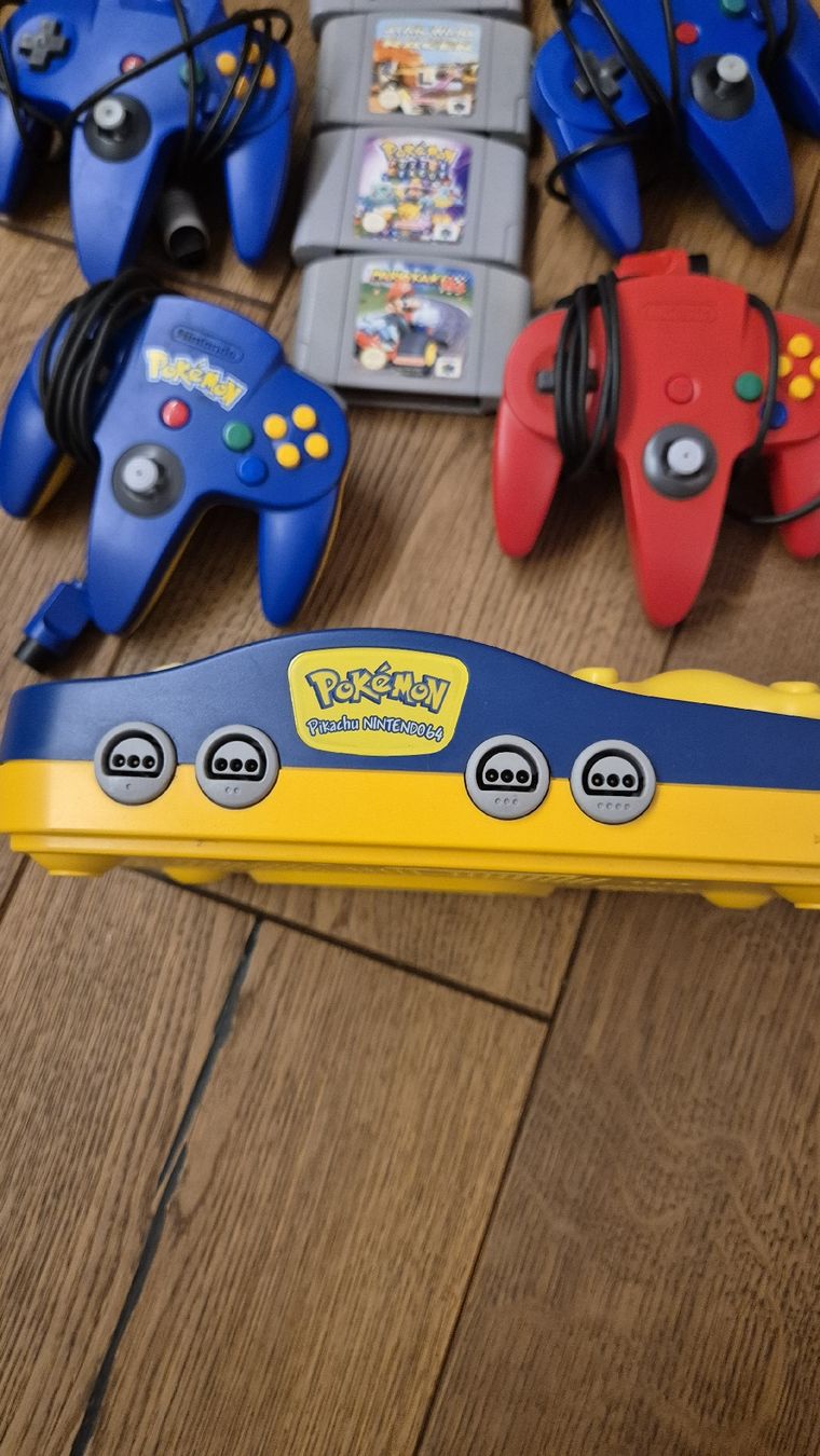 Nintendo Konsolen: Nintendo 64 Pikachu Edition Konsole mit Spielen & Controller – Gebraucht aus Busswil TG von one123 3