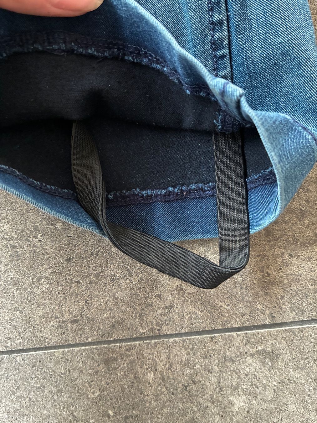 Felix Bühler Pantaloni: Pantalon équitation large T38 – Usato da Corcelles-près-Payerne venduto da CyndelleMaiwen 2