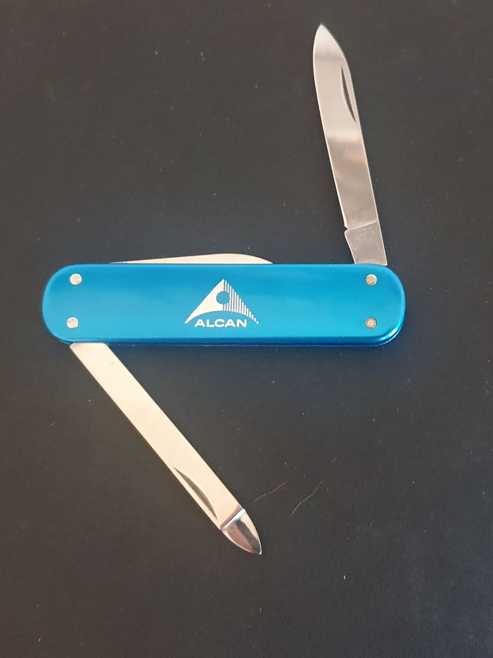 Victorinox Coltelli tascabile: 3 Victorinox Sackmesser mit Logo – Usato da Härkingen venduto da MarianneSi 8