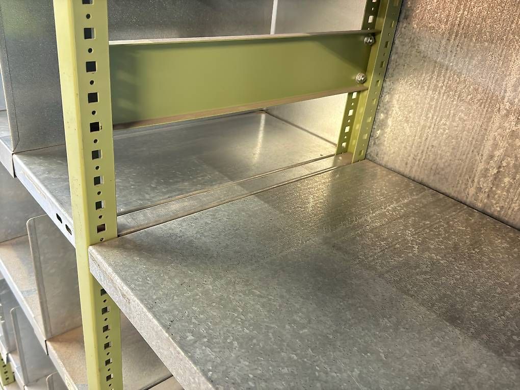 Regale: Lagergestelle / Lagerregale 5.90cm Kolb-Norm – Gebraucht aus Münchenbuchsee von Mekran 3