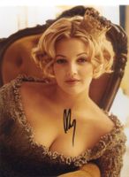Original Autogramm von DREW BARRYMORE auf Großfoto