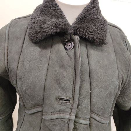 Schwarze Lammfellmantel Gr 34/36
