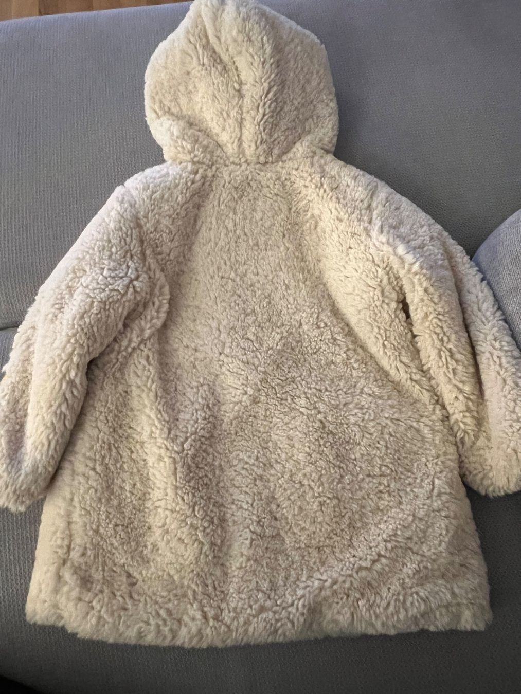 Giacche & Cappotti: Kuschelige, warme Jacke Gr. 104 – Usato da Thun venduto da Siladi 2