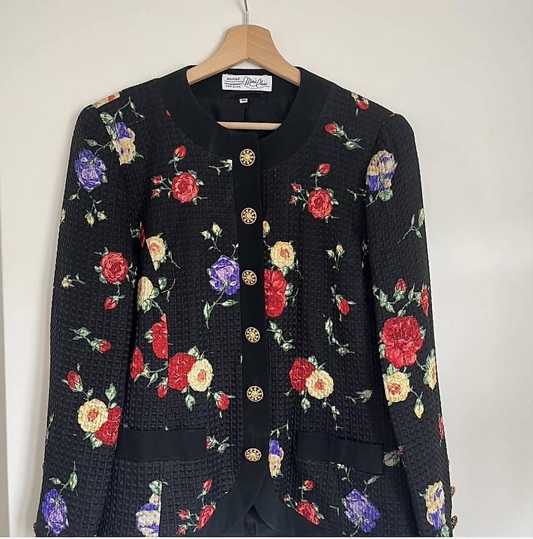 Giacche: vintage blazer black floral print – Usato da Zürich venduto da cel_cw9k 3