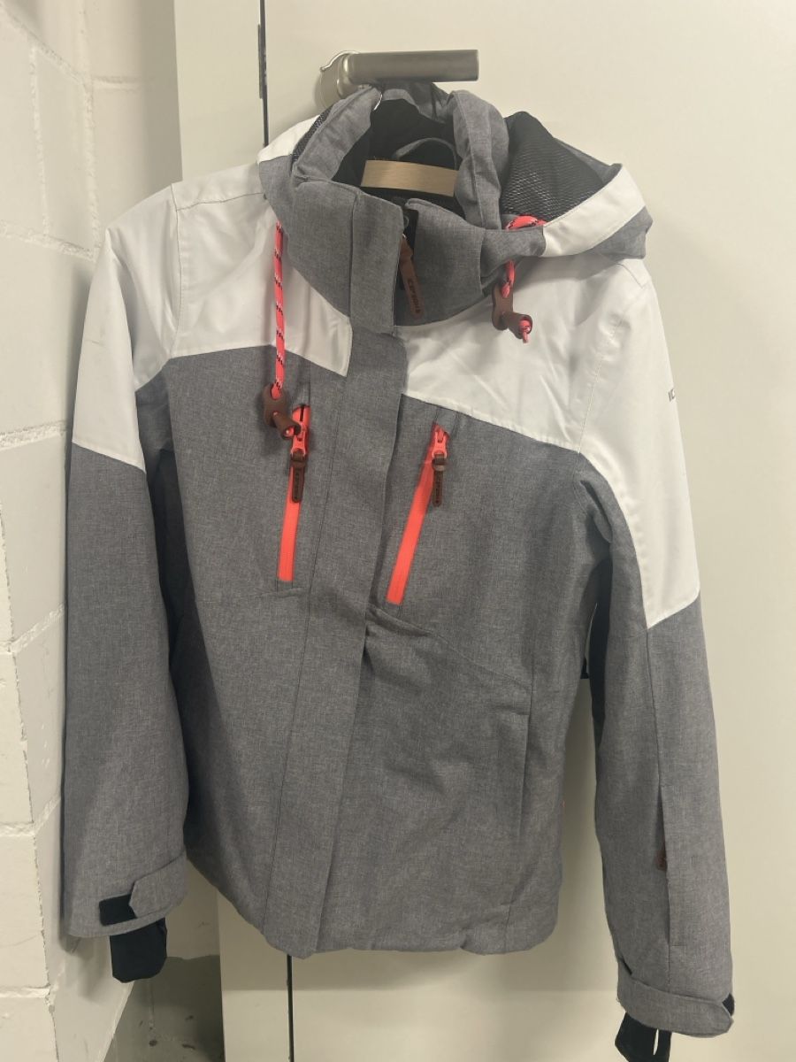Icepeak Lots de vêtements: Ski-Jacke und Skihose neuwertig – D'occasion à Busswil TG par Federbaum456 1