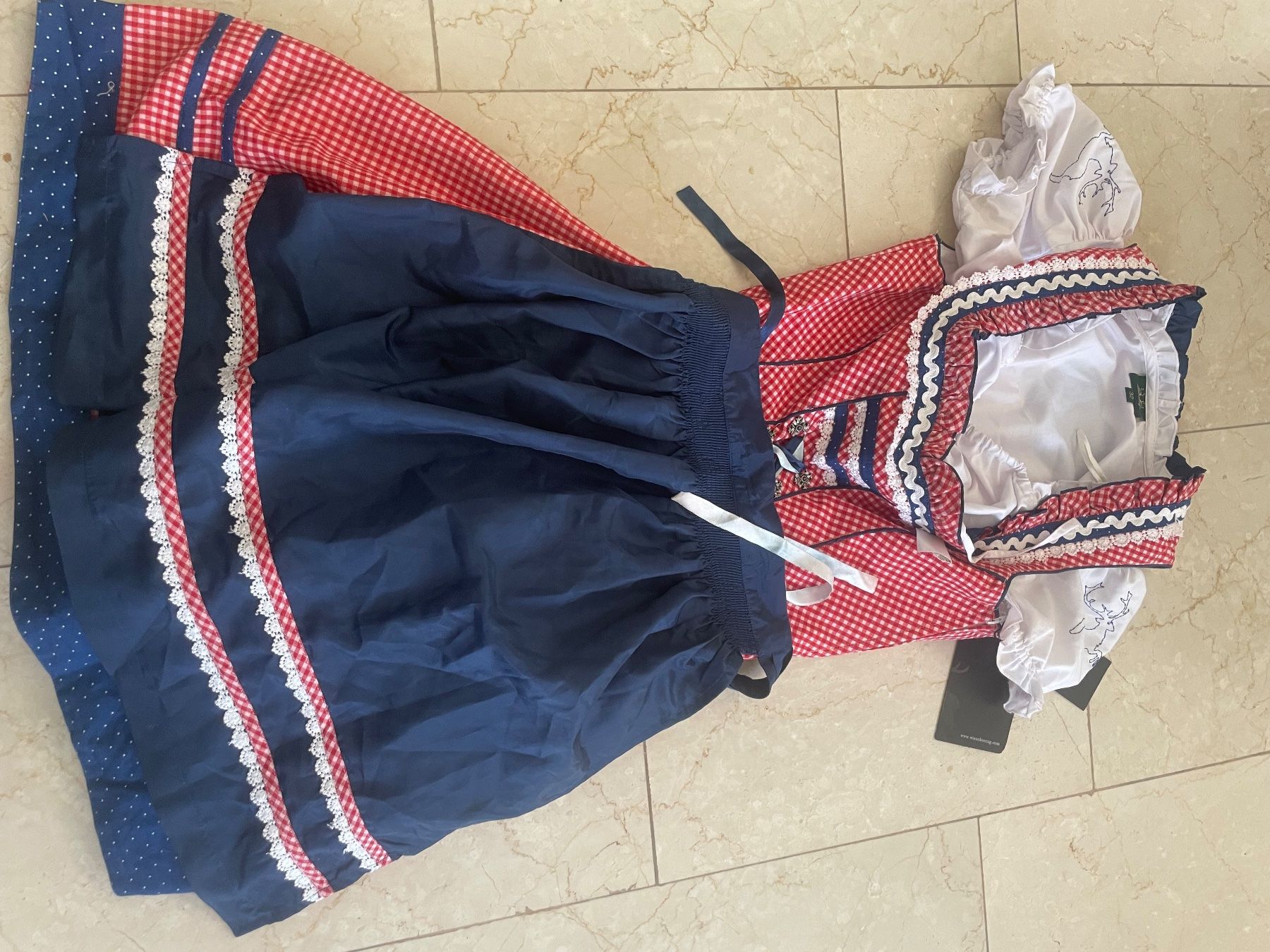 Vestiti: Wiesenkönig Dirndl inkl Bluse – Nuovo (secondo la descrizione) da Flüelen venduto da AU10