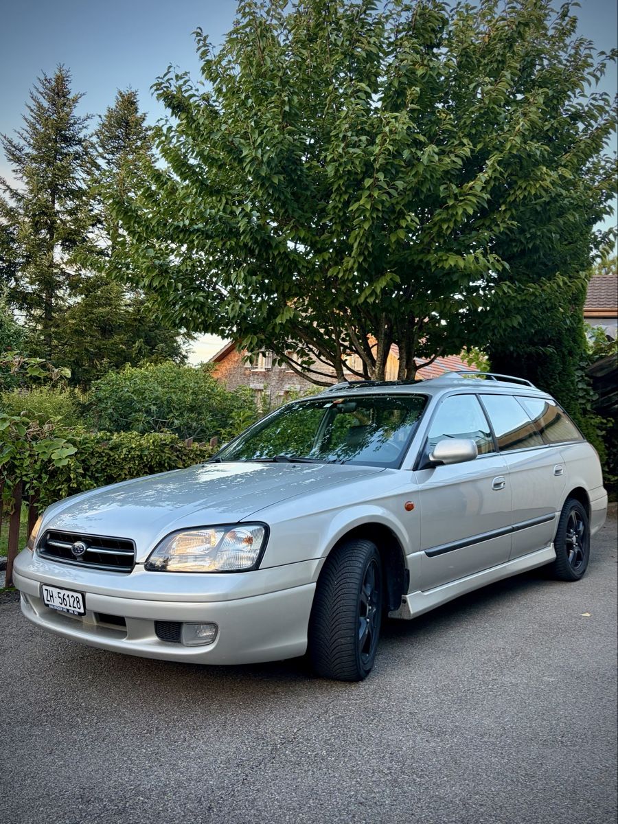 Subaru Autos: Subaru Legacy – D'occasion à Elgg par Steinbock-13