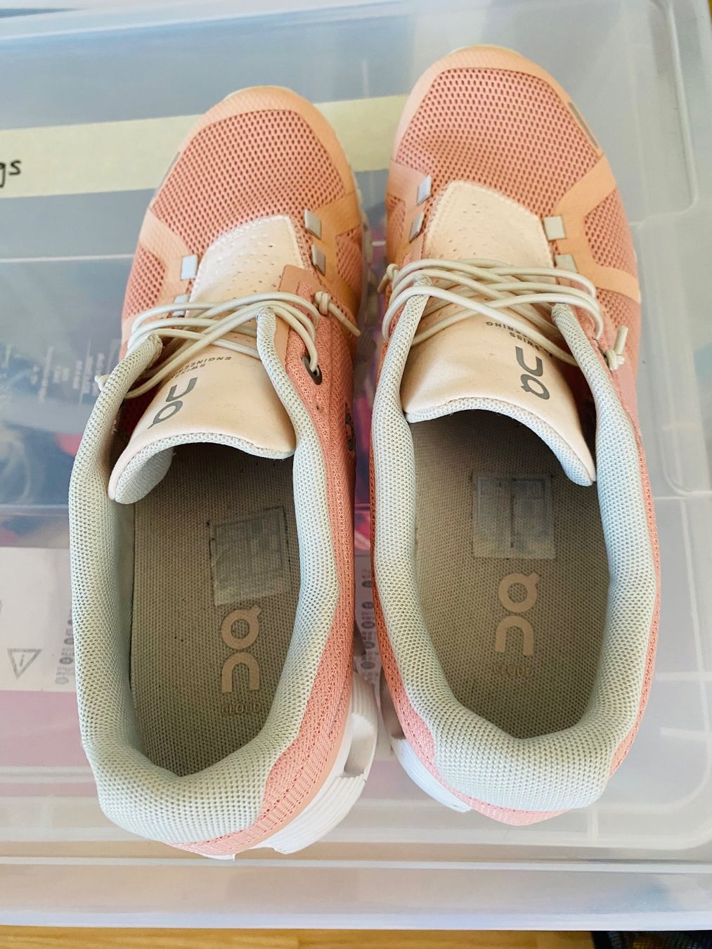 On Chaussures femmes: Turn-/Laufschuhe ON rosé Grösse 40 – D'occasion à Horriwil par xxx_01 1