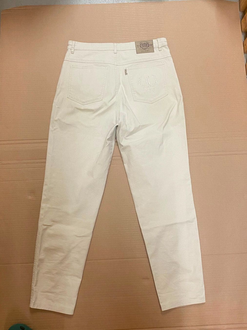 Pantaloni: Cosmos Hose GR 42 – Usato da Zürich venduto da drummergirl98 1