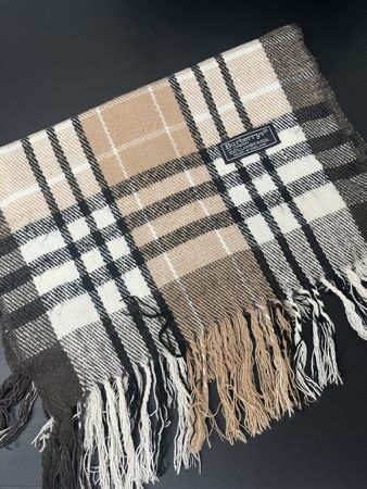 Écharpe Burberry authentique beige monogramme 