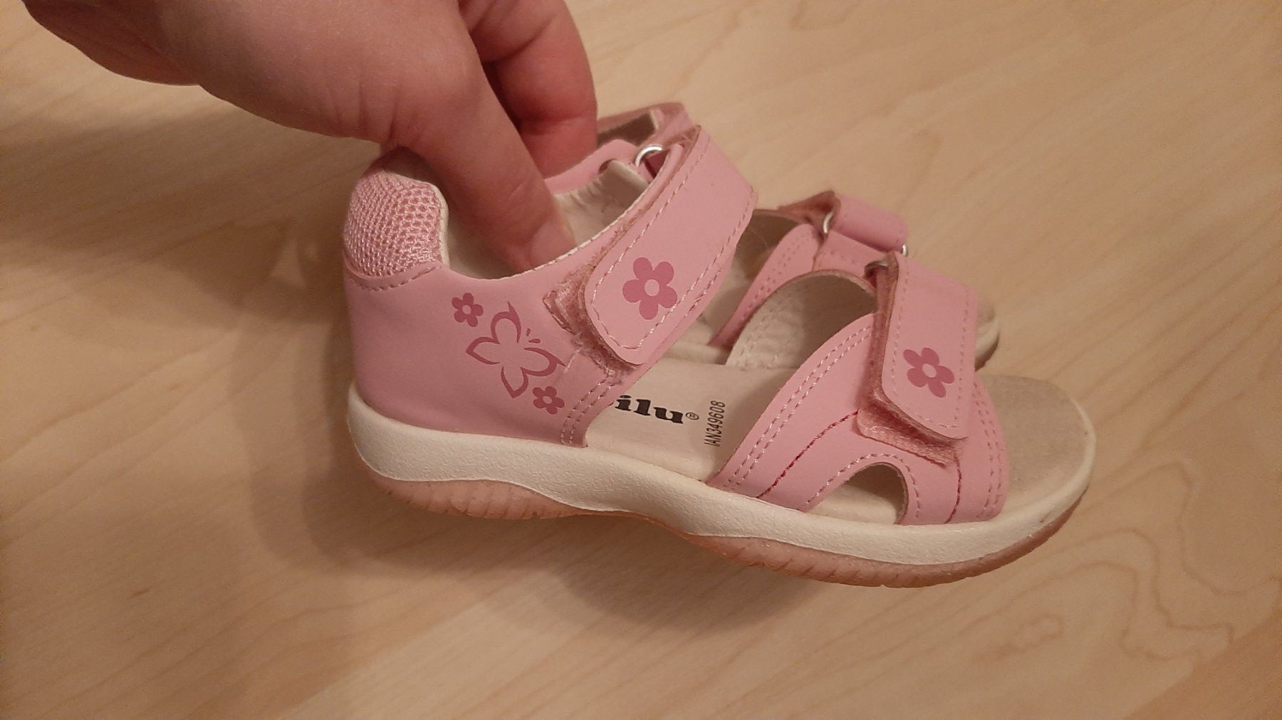 Scarpe per ragazze: K..75 R M) Lupliu Sandale Rosa Gr. 24 – Usato da Wil SG venduto da AmandaCreations 1