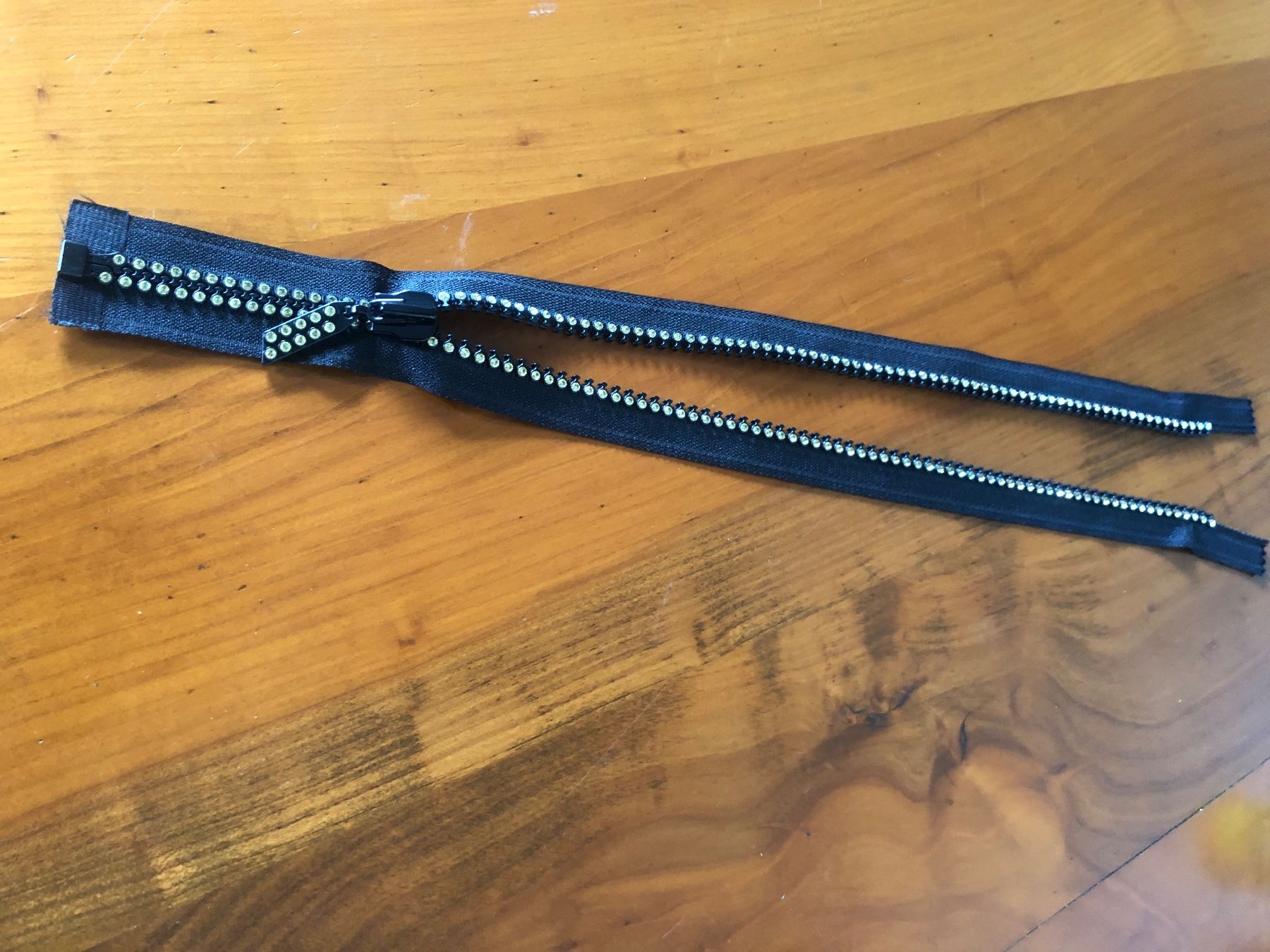 Nastri decorativi: Strass- Reissverschluss – Usato da Niederlenz venduto da lil_jxk8 4