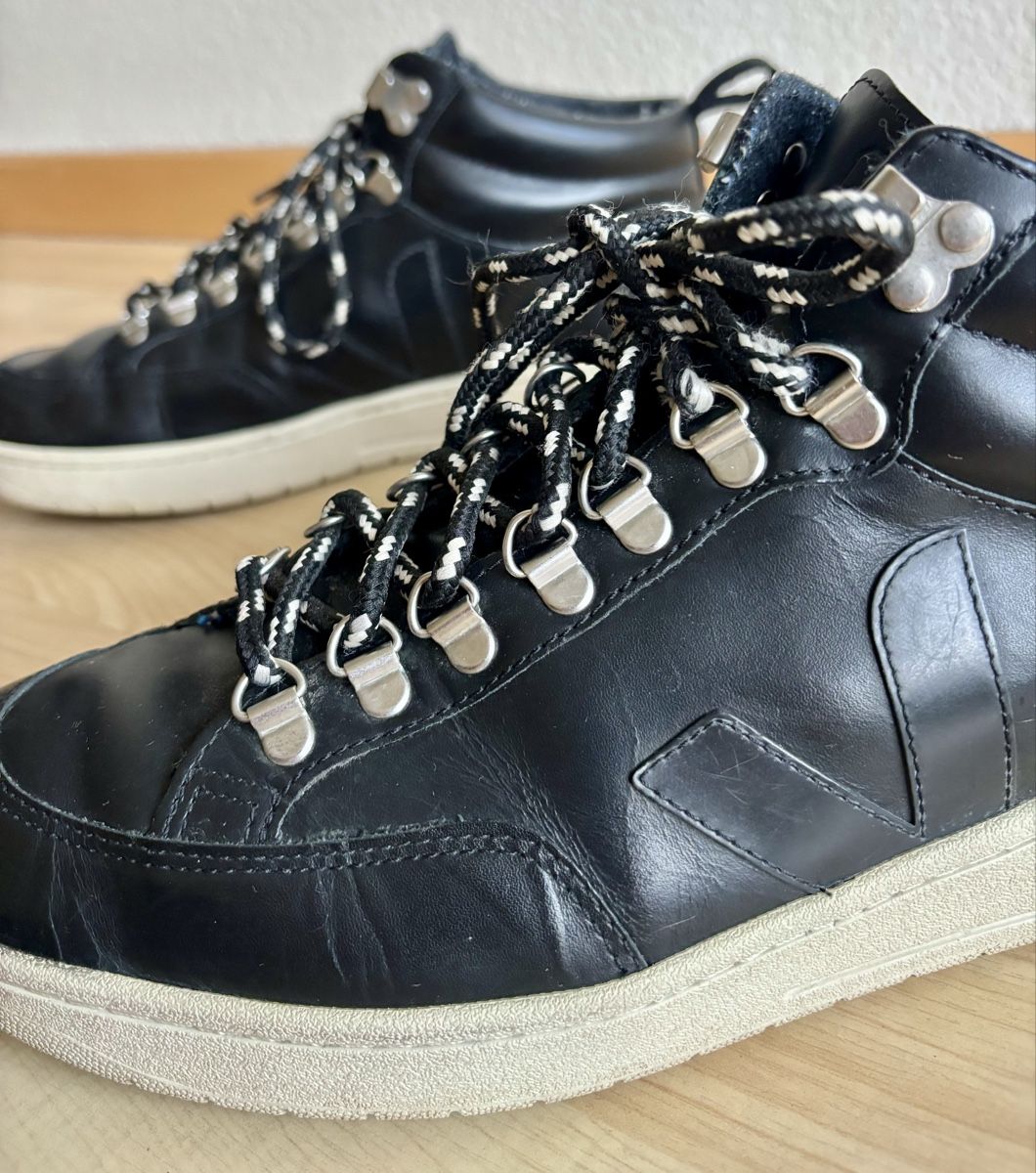 Veja Scarpe da uomo: Leder Veja Sneakers in schwarz 42 – Usato da Bern venduto da larrybird 3