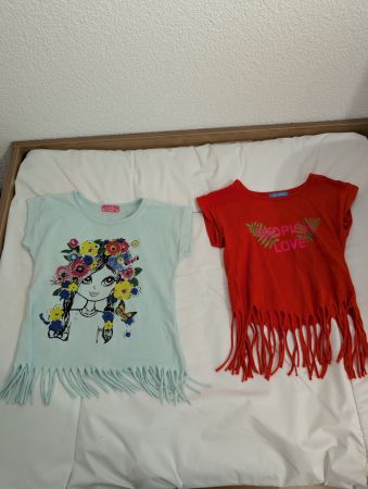 zwei Mädchen T-Shirt mit Zotteli