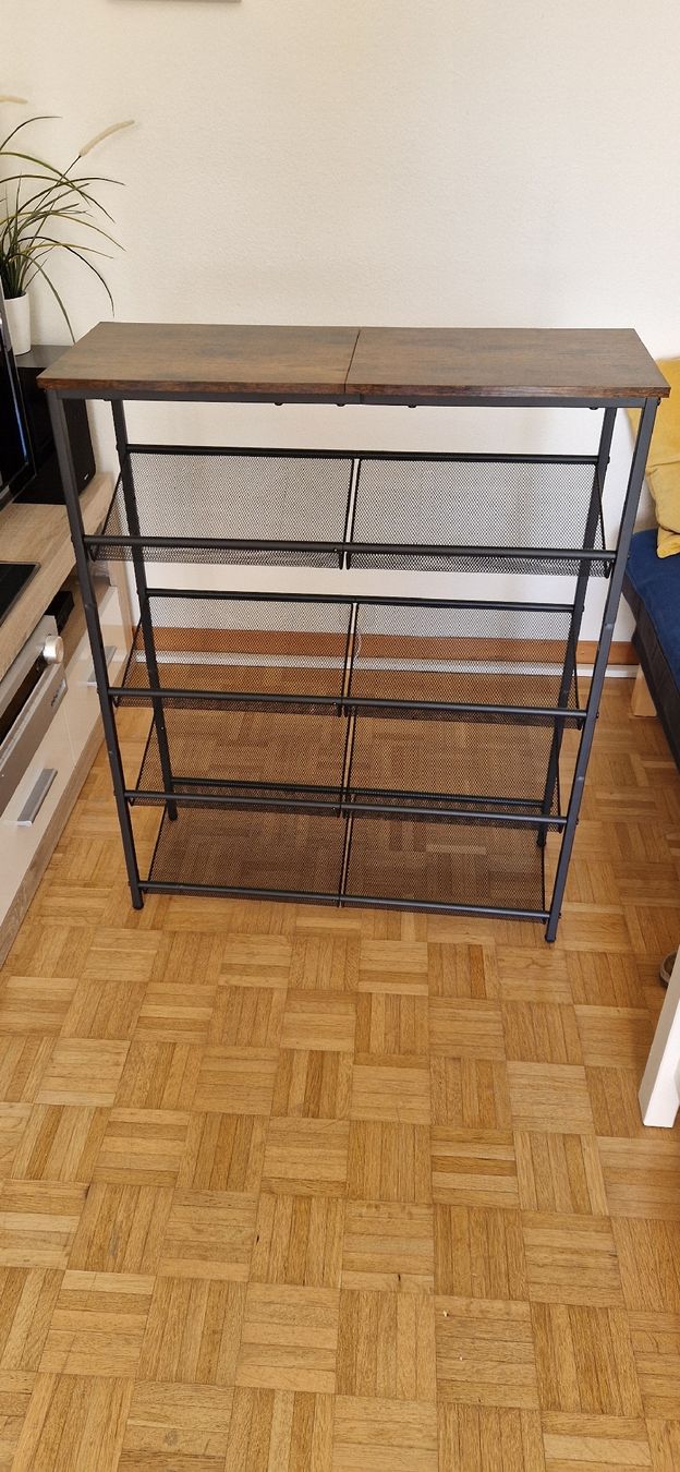 Scaffali: Schuhgestell – Nuovo (secondo la descrizione) da Luzern venduto da Fl0hmi